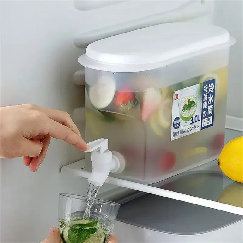 Refrigerator Cold Kettle with Faucet  Bottle Drinkware Kettle Pot Beverage Dispenser Cool Water Bucket Kitchen Tool Fruit Jugs